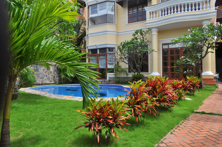 5 bedrooms villa for rent in compound Thao Dien District 2