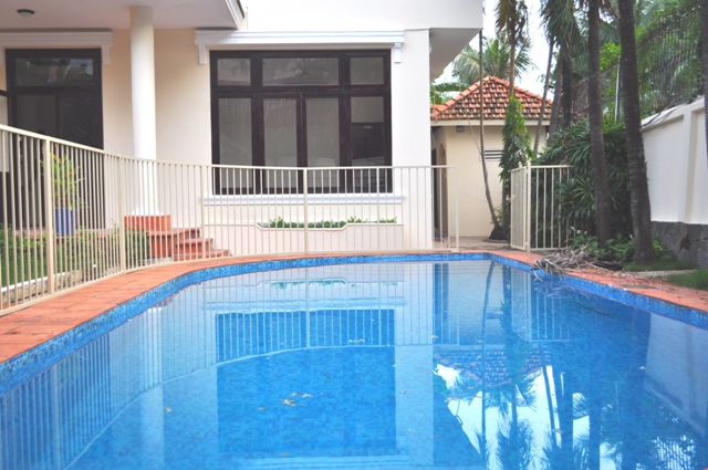 3 bedrooms house for rent in District 2, HCMC 
