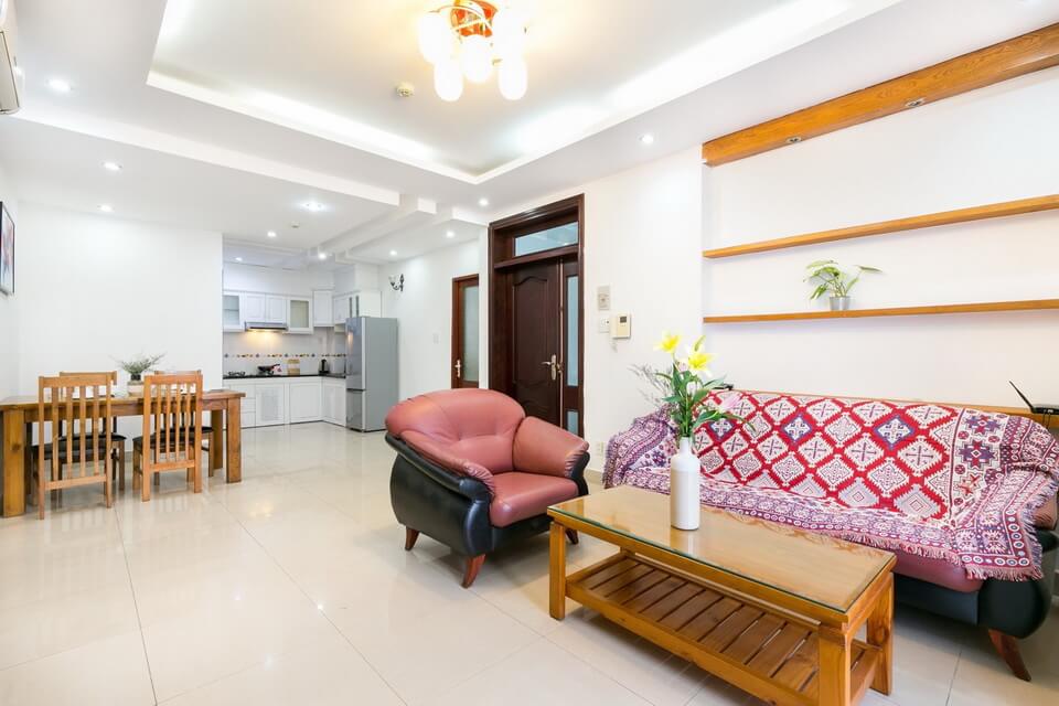 Spacious 2 bedrooms serviced apartment for rent in Nguyen Van Huong